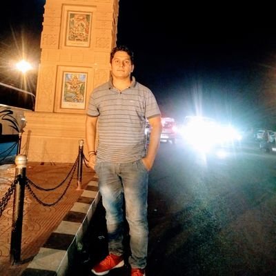 #DigitalMarketing and #DigitalAnalytics Consultant. #SocialInfluencer #Blogger #SocialMedia Evangelist. Passionate about people, processes, and strategy.