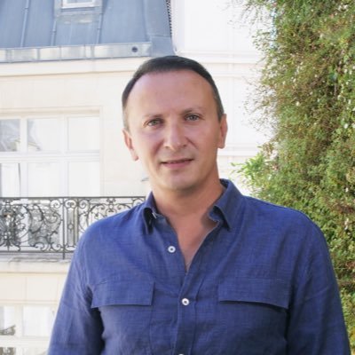 Born entrepreneur, passionate about new technologies & sustainable development... Founder & CEO INNOV8 Group (Extenso Telecom, ascendeo, InnovHK,...)