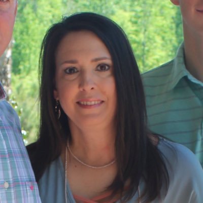 _carmenduncan's profile picture. 