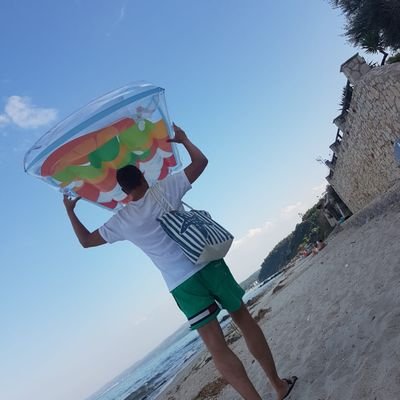 miloshhh87's profile picture. un avocat