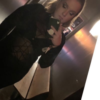 Wife.💍Crazy cat lady and dog mom.🐶🐱🐱🐱💕 IG:witchwife_