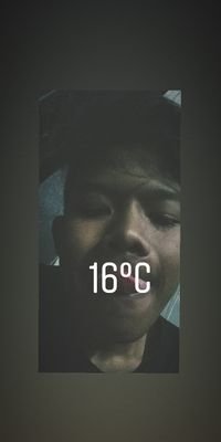 Riza98176209's profile picture. tetapsantuy