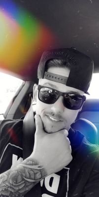 aranda_cody's profile picture. taking one day at a time, work too much but make time for the important stuff