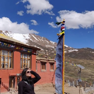 VineetaKh's profile picture. Significance of Life!!!