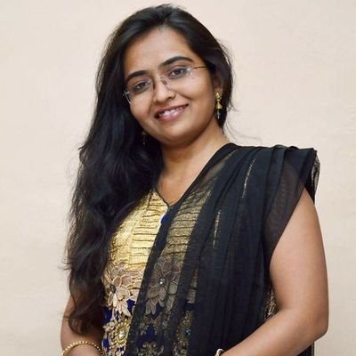 ShwetaJadeOffi1's profile picture. Founder@ Nakshatra_Creation 
#GraphicsDesigner #ProfessionalPhotographer
#SoftwareDeveloper