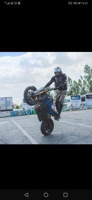 Adrii
Stunt Rider en herbe 🔥🔥🔥
Insta: adrii.Six36
Fb: adrii.Six36