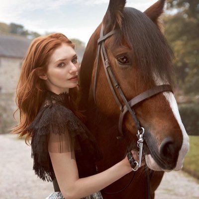 OfPeculiarHeart's profile picture. нσω ∂σ уσυ ¢σитιиυє σи, ωнєи αℓℓ уσυ'νє єνєя ¢αяє∂ fσя нαѕ ναиιѕнє∂ fяσм уσυя ℓιfє ωιтнσυт ѕσ мυ¢н αѕ α gσσ∂вує?
 [Not Affiliated with Eleanor Tomlinson]