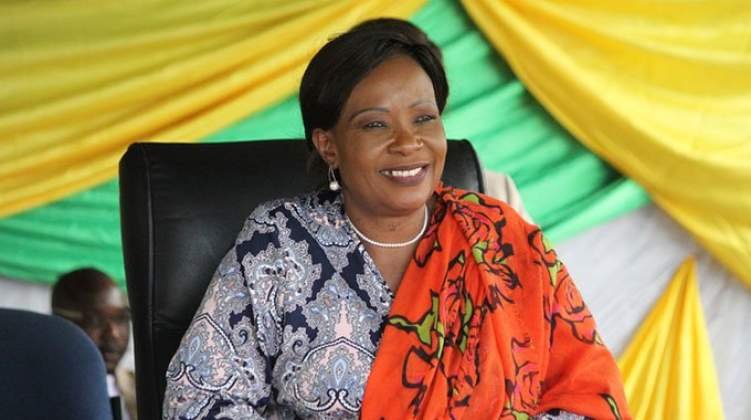 As you know I am the first lady of Zimbabwe I live in Harare and I can not leave my country unemployed given the difficulties the country is goin