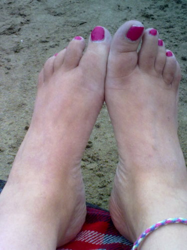 MrsCorny's profile picture. Following Jesus, seeking to encourage, equip and enable others to follow him too. Chaplain @ NHS Loves God, family, chocolate, reading knitting, rugby!