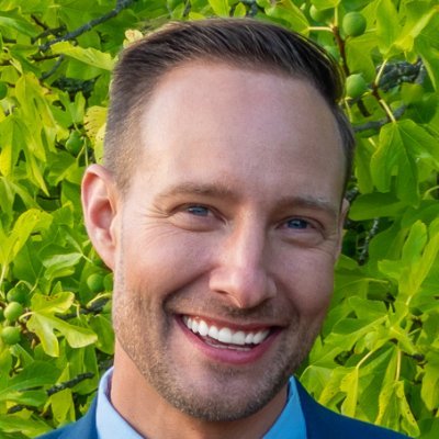 React/Rails dev | Founder @StackCommerce (acq by TPG Integrated Media) | ☕️🏄🏼♂️⛷🏂🚵🏼♂️🥾✈️ | Atheist | Reformed Libertarian | Tweets deleted after 30d