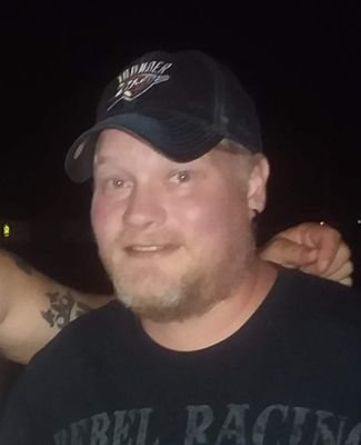 CrashDuhMe's profile picture. 😬🤔😑