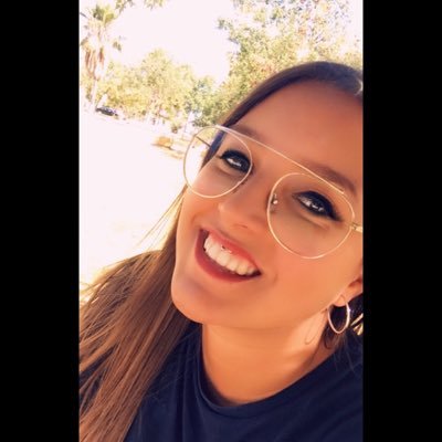 21. Vivamos y que pase lo que tenga que pasar. ✨