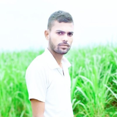 मै सबसे ज्यादा [वतन] से प्यार करता हुॅ  और देश के लिए मर मिटने का जुनून रखता हूं