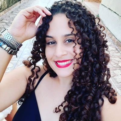 Libras 🤟🏻💗    Pós graduado- Ed Inclusiva 🧩🎗️; RJ ☀️ Pai 🖤👮🏻‍♂️👼  Maria 🌸
inst: @alinenunesflor