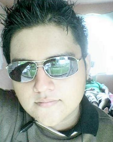 mikerebollo's profile picture. ola , busco amigas lindas, me gustas bailar, cantar, me apaciona la guitarra y me encanta todo tipo de musica, romantico, sincero, tierno jeje esneta!!