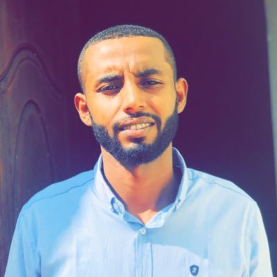 MohSeidAhmed's profile picture. 😜 just smile and keep going.