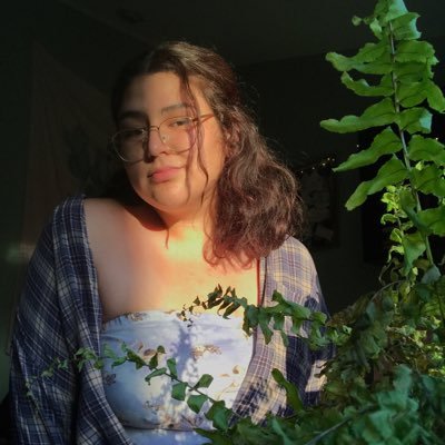 MacyOlivas's profile picture. cal poly pomona communications major- PR.