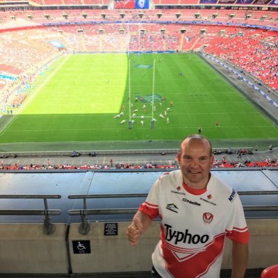 lives in Kent , love my family, loves St Helens rugby league football club,loves Washington Commanders Nfl. nothing else matters!!