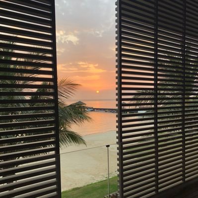 Justhewhispers's profile picture. " الزمان مكانٌ سائلٌ، والمكانُ زمانٌ متجمّد "