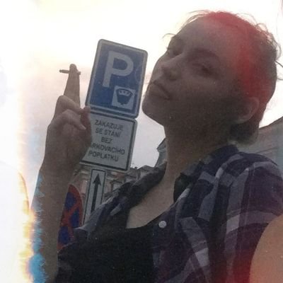 sjetinka's profile picture. trochu punk, moc teplej grunge a (skoro) vůbec retro