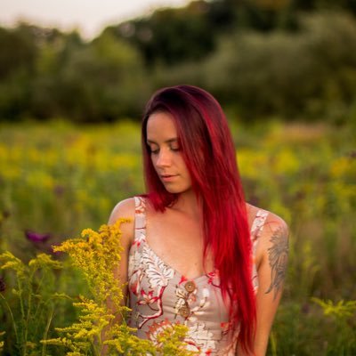 chelsea_helmick's profile picture. When you’re feeling empty, keep me in your memory.