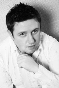SEO, SEM and online marketing professional. Working in web marketing for over 10 years with exceptional results.