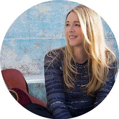 Hlne61197996's profile picture. Bienvenue sur le compte Twitter officiel d' Hélène