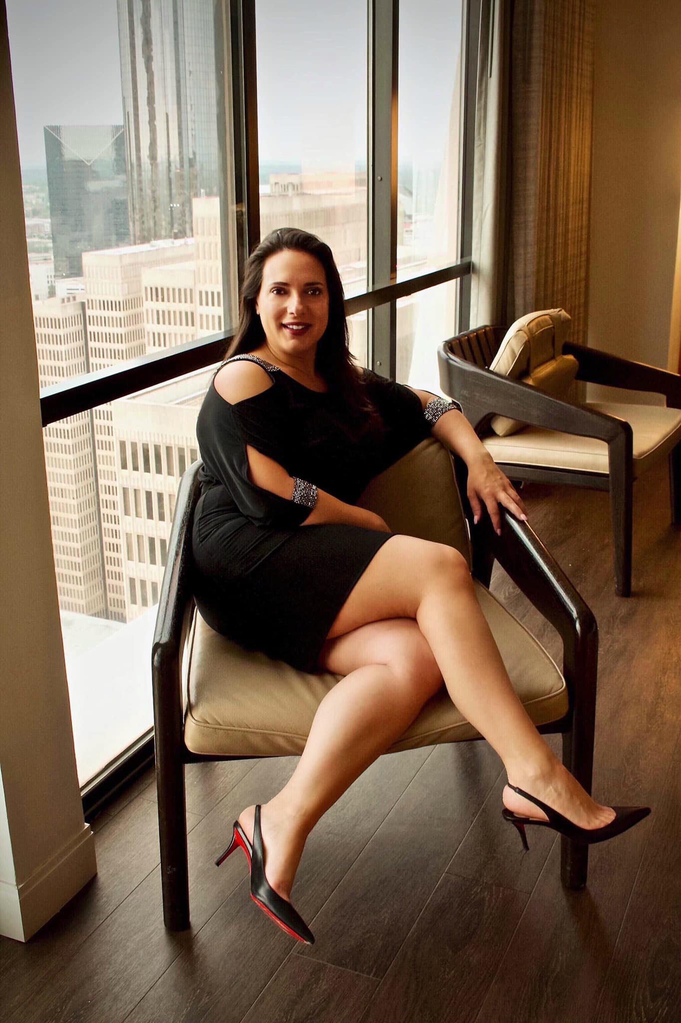 I am a senior audit by profession citizen of UK and i am an easy going woman.. I believe in the power of ideas. i love being real, sincere and honest.