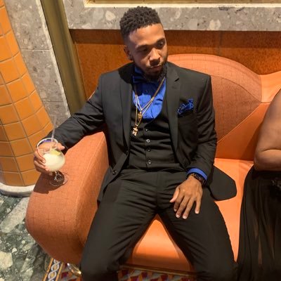 If opportunity doesn't knock, build a door. ---Milton Berle IG: @kuntrygq