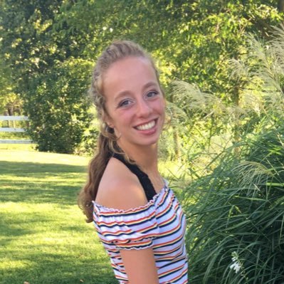 Lorrain50072212's profile picture. 