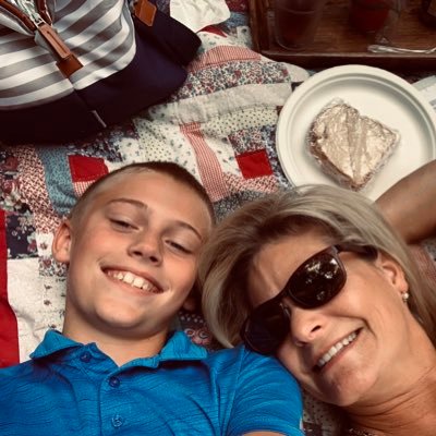 ThriftAngie's profile picture. Fun loving and light hearted