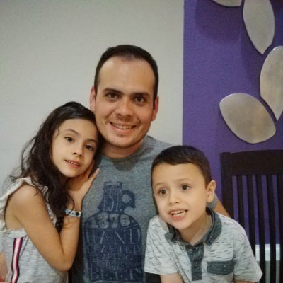cescrodriguez's profile picture. Christiano. Marido y Padre. I try to help people to know Jesus so they can live better. Intento ayudar a las personas a conocer a Jesús para que vivan mejor