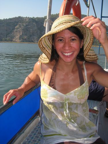 ygatimurph's profile picture. (she/her) Educator & Engineer/Global & Local Social Justice/Yogi-Boxer-Runner/Photography & Writing