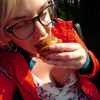 Carly1985b's profile picture. 🤳 Selfie queen
☕ Coffee addict
😈 Dirty minded
🧚 Free spirit
♏ Scorpio
💗 Single
📷 Photographer
🤕 Clumsy