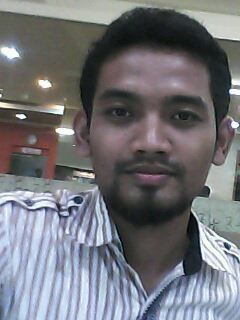 el_izzat's profile picture. A Designer of Jewelry & English Teacher