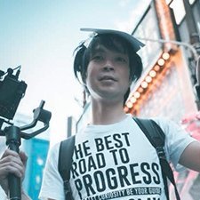 東京下町在住のインチキポンコツカメラマンです😺
明るく楽しく優しい写真が好き♪
好きな食べ物はニラと卵のお吸い物です✨