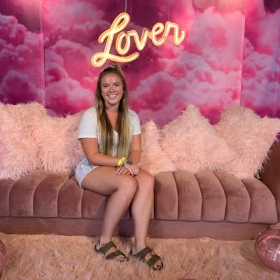 andimorris13's profile picture. prolly still in the ticketmaster queue