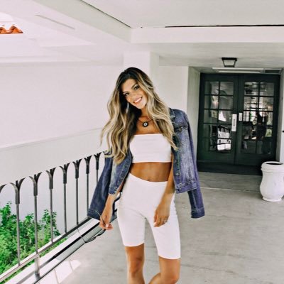 💻Influencer Relations Manager 💓Wardrobe Styling | Content Creation ⭐️AZ Foothills 2019 Winner: Best Fashion Feed