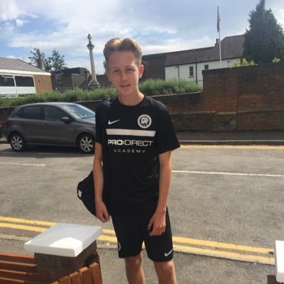 footballer playing for @motspursparkreserves @ssecleague⚽️
📲INSTA: joe_rossadams