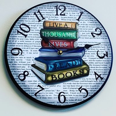 #ProjectLit Bulldogs is a place to explore, read, and celebrate books that represent us and our community.