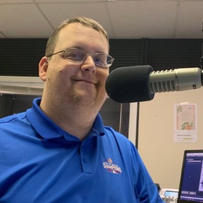 Meteorologist/Dir. Radio Ops @whcbradio @963thepossum @lovefmtricities @937goatfm in Bluff City, TN. @msstate @ETSU alum. @sehsfootball @sehshoops play-by-play