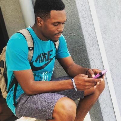 FrancisJamoy's profile picture. just here for tha laughs🙃