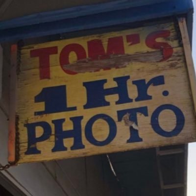 Fan account for Tom inspired by @KaceyMusgraves. Cash only! Walk-in portraits, film developing, photo restoration - Circa ‘91 4158 Beverly Blvd, Los Angeles