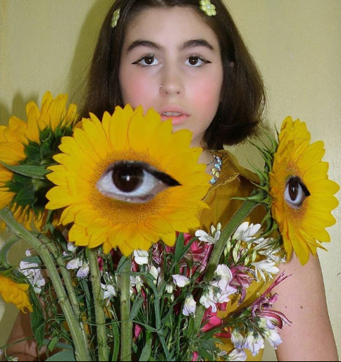 💕
Expressive Fashion
🌼
Website Designer
🖥️
Creator Of Colorful Dreamlands
🌌
Instagram: @sennasunflower
✨