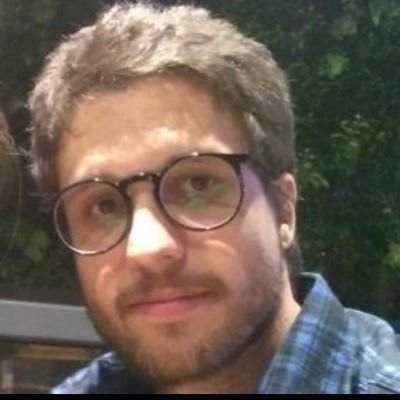 Professor de química.
Doutor em história da química (IQ-USP). Comunista☭