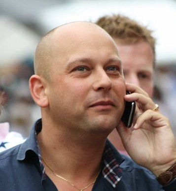 Michaelvanriems's profile picture. Makelaar! Vader van een kanjer van een zoon van 22. levensgenieter! Gek op huizen en autoliefhebber.