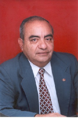 desdepiura's profile picture. Economista egresado de la Universidad Católica de Chile y de la Universidad Católica del Perú.