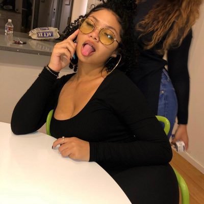 Back up account 🤧 Aspiring model 💓 DM me for business inquires😊