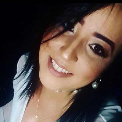 🎙 Jornalista.
🎧⚽️ Produtora Esportiva.
💻 Assessora.
📽🎬📸 Apaixonada pela arte de fazer jornalismo..
Instagram: carolfeitosam