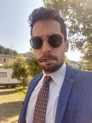 LucaBen47132705's profile picture. Giovane manovale del diritto
